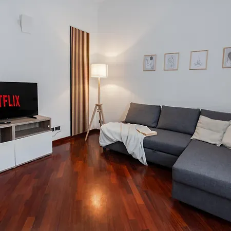 Luxury House At The Tower Apartment *