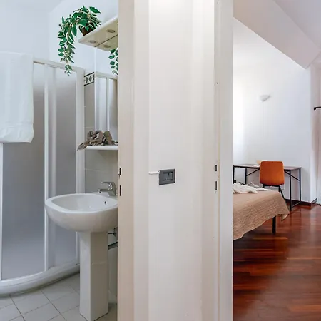 Luxury House At The Tower Apartment